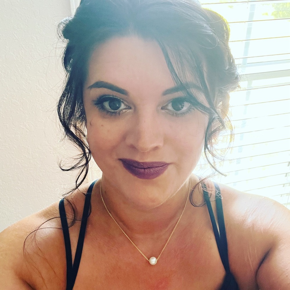 Meet your Posher, Ashley